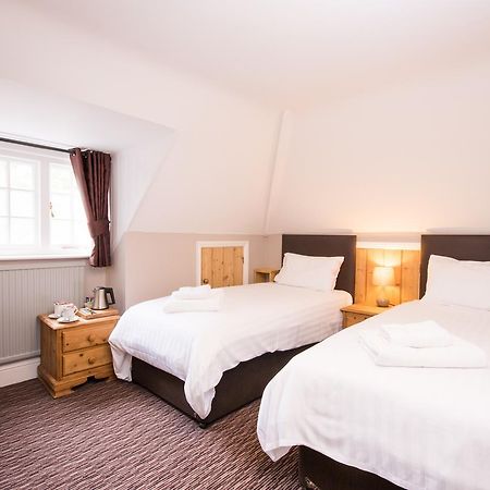 The Burley Inn Esterno foto